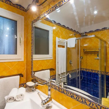 Casa Diale بوسيتانو